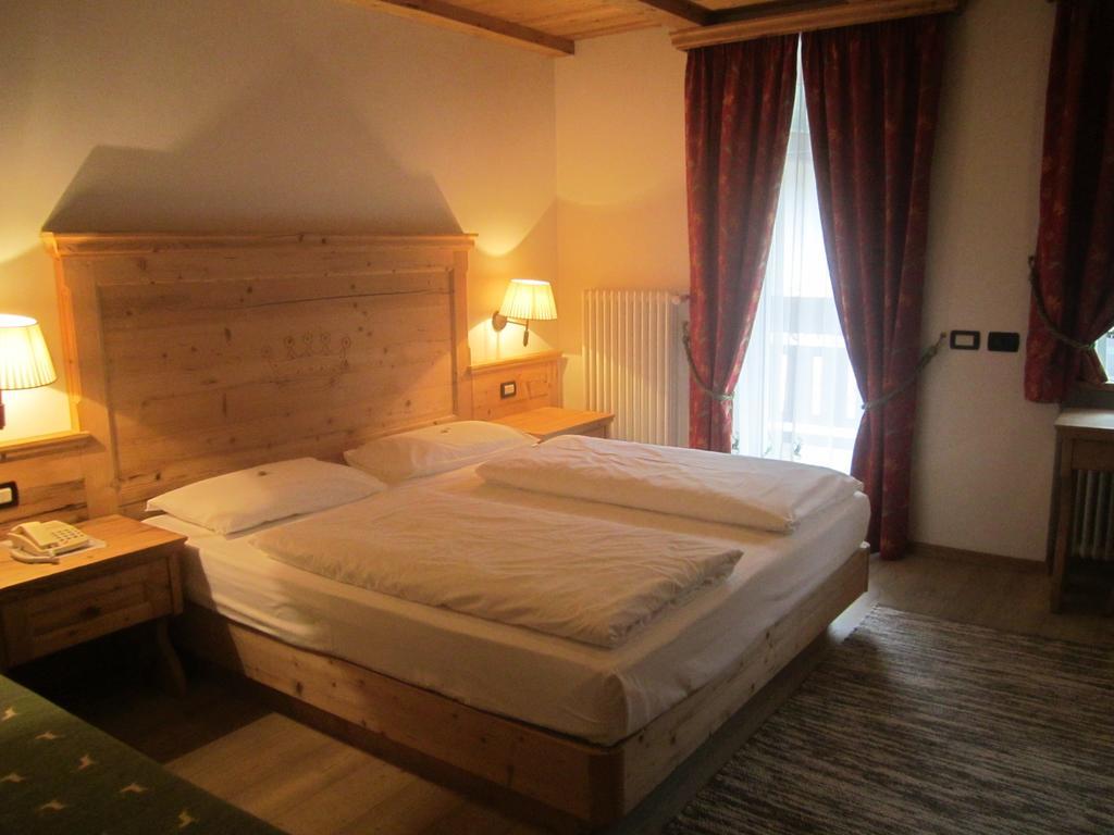 Hotel Corona Krone Selva di Val Gardena Quarto foto